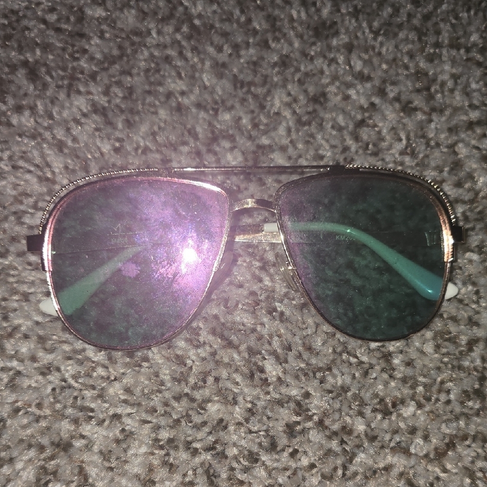 Stylish Gold Aviator Sunglasses
